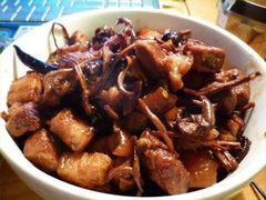 茶树菇扣肉-龙大哥辣子鸡(亚太中心店)