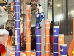 -嗨翻Hi-Fun竞技主题乐园·蹦床亲子生日轰趴(国光1937店)