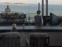 -瑰丽酒店·海吧·天际下午茶·现场DJ·天台酒吧