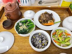 -雪梅月子中心(华侨城店)