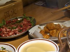 -洱火云南酸菜牛肉火锅(石景山当代商城店)