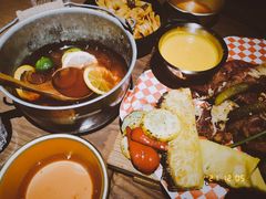 -鹿萤季·营地小馆(皇后公园店)