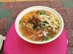 -啊墨江牛烂烀米线