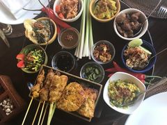 -DiAtas by Art Cafe Bumbu Bali
