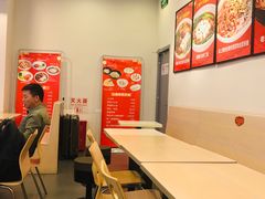 用餐区-上海美食(申贵路店)