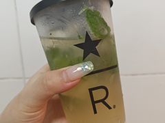 -星巴克臻选(上海合生汇1F店)