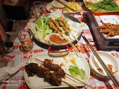 -威记烧嘢·南宁烧烤·超级生牛(绿地店)