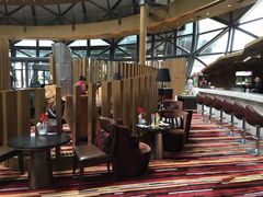 -上海滴水湖皇冠假日酒店