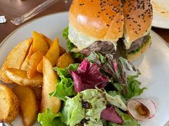 招牌牛肉汉堡-UPPER KITCHEN(延安路店)