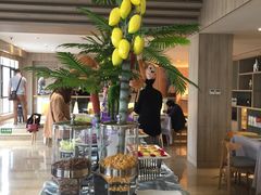 -西安大雁塔科技大学地铁站亚朵酒店