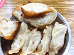 -黄阿姨锅贴大王(万航渡路店)