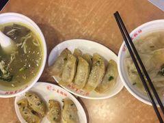 -小姜锅贴(凤凰街店)