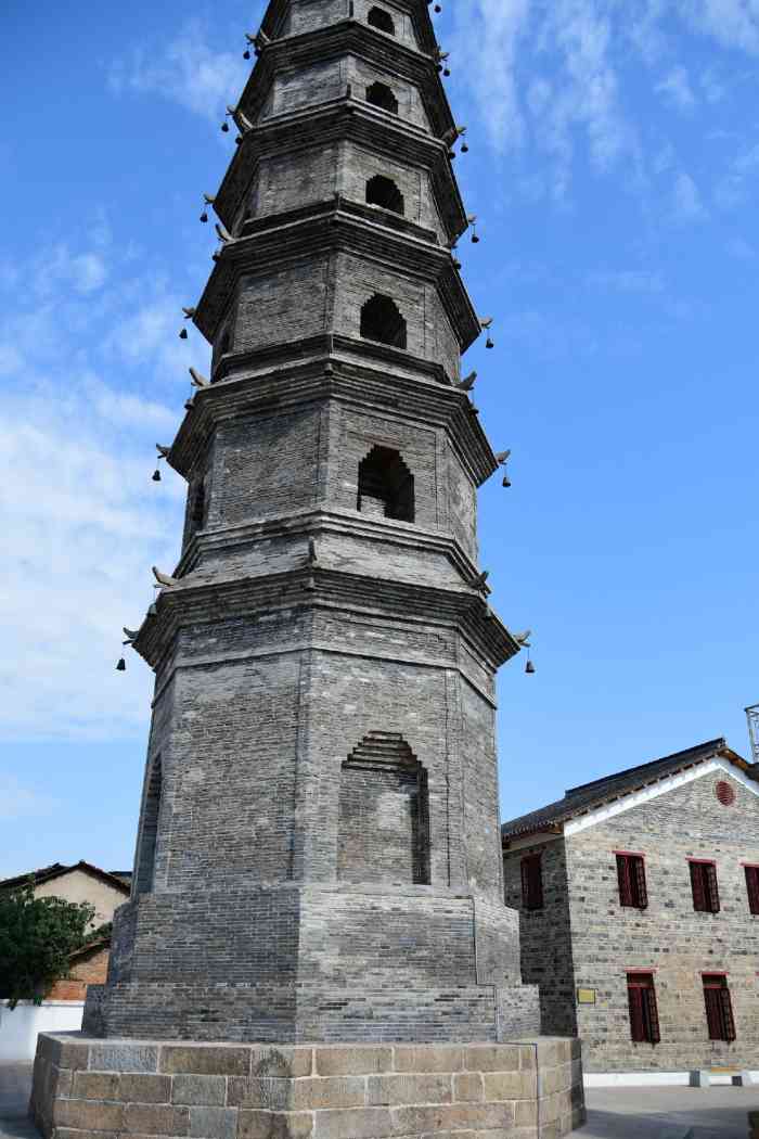 慈氏塔-"交通:原来在岳阳老城区真的还有一个80."-大众点评移动版