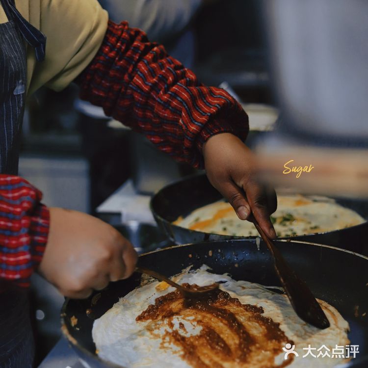 「定兴路网红软蛋饼 藏在巷子里的美食 小时候的回忆」