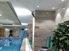 -小蓝鲸游泳培训基地(石景山店)