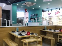 大堂-屋头串串(龙潭寺店)