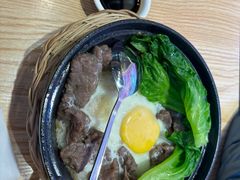 窝蛋牛肉煲仔饭-荔银肠粉·非遗手藝(夫子庙店)