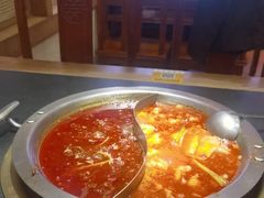 -沸炉重庆老火锅(军事博物馆店)