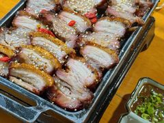 黑皮猪烤肉-龙姐私房菜(和顺古镇店)