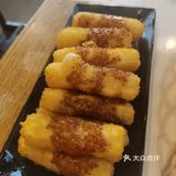 油条好评，跟以往吃的不同，这油条口感更厚实