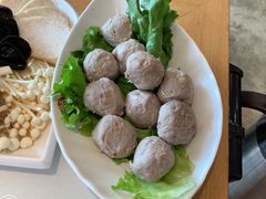 手打牛肉丸-焯牛潮汕牛肉火锅(云峰街创始店)