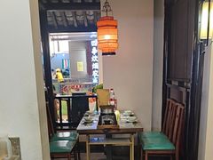 -卢大鲜鱼头捞饭(美利广场店)