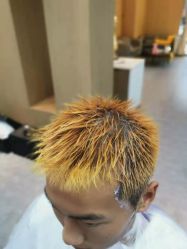 -诗悦发型烫染SALON