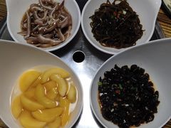 -每食每刻·皖北新民地锅鸡