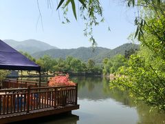 -杭州六谷生态休闲农庄有限公司