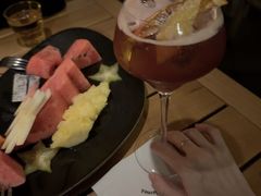 -FOUR PLAY BAR