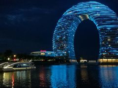 -湖州太湖旅游度假区-月亮广场