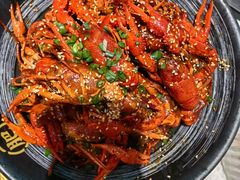 -肥肥虾庄·金牌油焖大虾(首义路店)