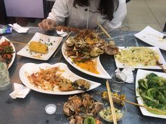 -覃记海鲜美食餐厅