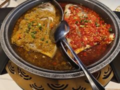 -阿瓦山寨·湘菜现炒·剁椒鱼头王(咸阳总店)