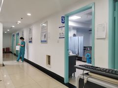-上海大学附属上海和平眼科医院