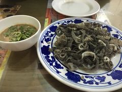 -东兴顺爆肚张
