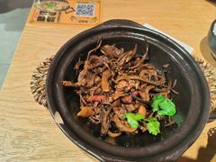 -川堂风·跷脚牛肉·乐山爆炒(宝山日月光店)