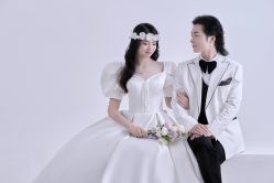 -金夫人婚纱摄影