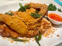 招牌脆皮蒜香鸡-莆田餐厅PUTIEN(深圳湾万象城家宴店)