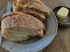 餐前面包-BOR Eatery(安福路店)