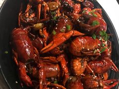 -巴厘龙虾·榜首油焖大虾(音乐学院·沿江酒馆店)