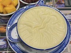 -广信牛奶甜品世家(台东店)