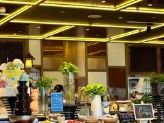 -大中华希尔顿酒店-念自助餐·嗨啤·小龙虾