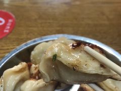 -黄阿姨锅贴大王(万航渡路店)