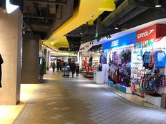 店内环境-杭州西湖银泰百货