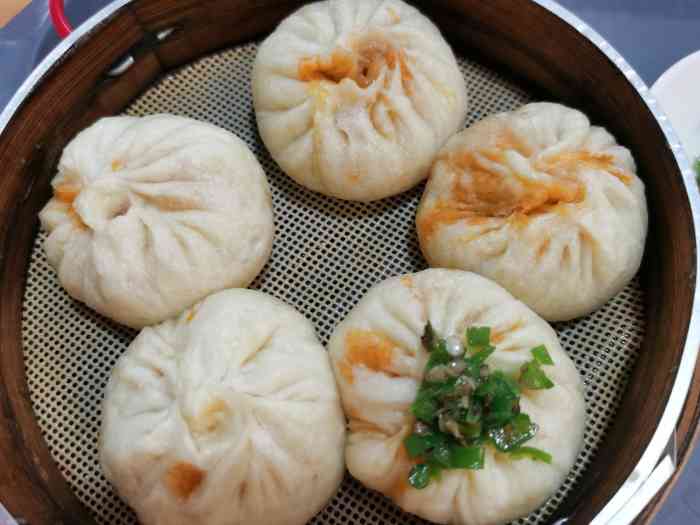 乐麦包子(复地活力广场店)-"整个复地可能就他家生意好一些吧,基本上