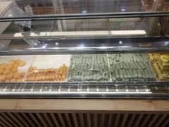 面包甜点陈列柜-读酥世家(宛平南路店)