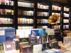 -阅西安新华书店(翠华南路店)