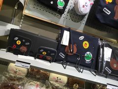 -line friends(明洞旗舰店)