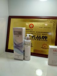 -晶奕空间专业脱毛连锁机构